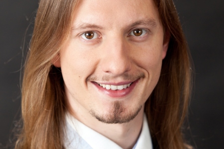 Kevin Neville | Bass-baritone Kevin Neville | Bass-baritone