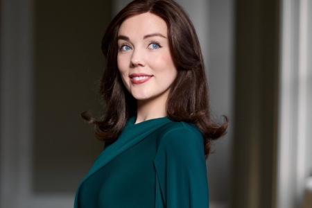 Sarah Lutrell | Mezzo-soprano Sarah Lutrell | Mezzo-soprano