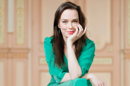 Sharon Carty | Mezzo-Soprano Sharon Carty | Mezzo-Soprano