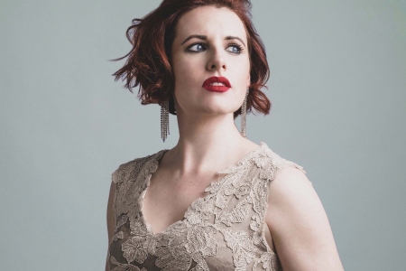 Naomi Louisa O’Connell | Mezzo-soprano Naomi Louisa O’Connell | Mezzo-soprano