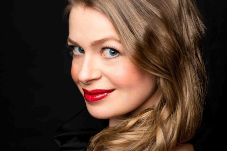Siobhan Stagg | Soprano