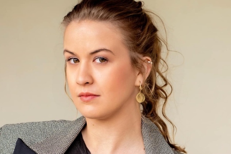 Charlotte Corderoy | Conductor Charlotte Corderoy | Conductor