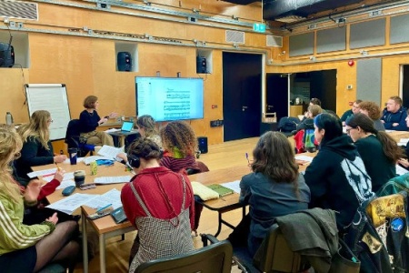 			Score Reading Course in the Lir