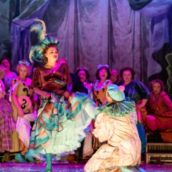 The Audience reacts to La traviata