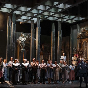 The Audience Reacts to Tosca