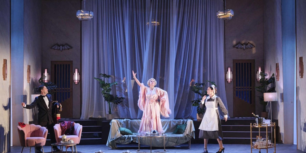 Alex Mc Kissick Eisenstein Jade Phoenix Rosalinde Sarah Shine Adele in INOs Die Fledermaus photo Ros Kavanagh