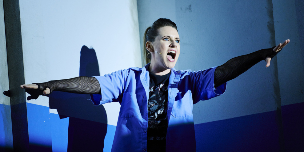 Naomi Louisa O Connell in IN Os Mary Motorhead photo Ros Kavanagh