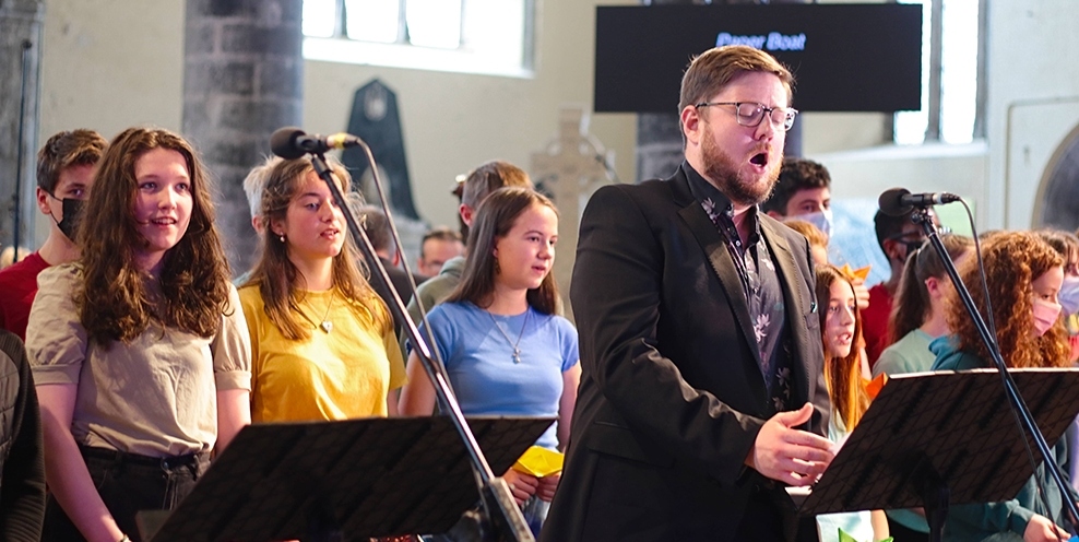 Rory Dunne And Choir Paper Boat Photo By Mike Shaughnessy