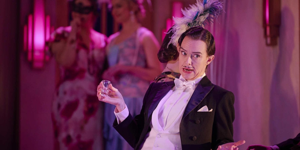 Sharon Carty Prince Orlofsky in INOs Die Fledermaus photo Ros Kavanagh